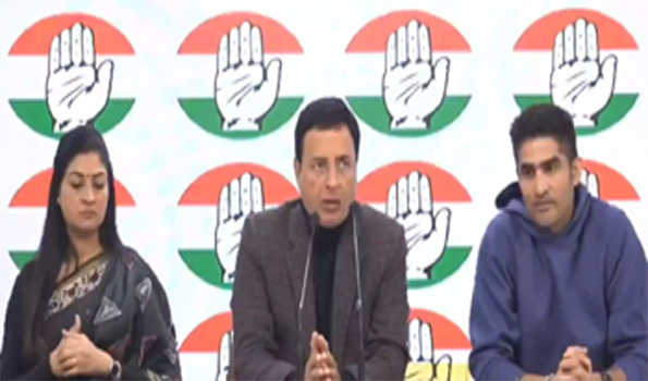 साक्षी मलिक का संन्यास खेल जगत का काला दिन, जवाब दे सरकार: कांग्रेस