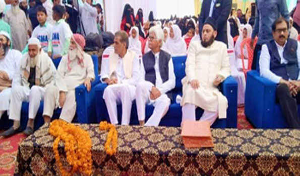 संविधान और मज़हब किसी भी भाषा को सीखने से नही रोकता: फिरंगी महली