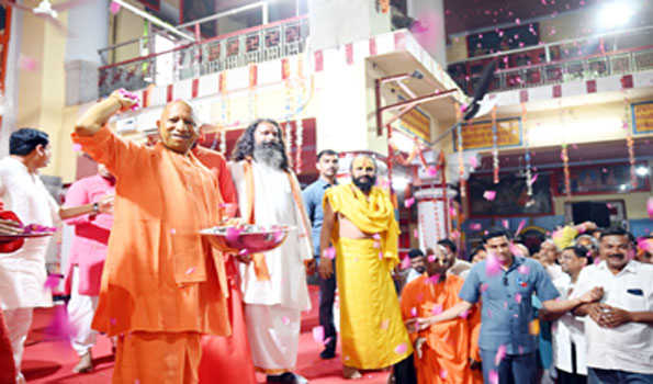 सनातन धर्म को बदनाम करने वालों का जवाब है ‘होली’: योगी