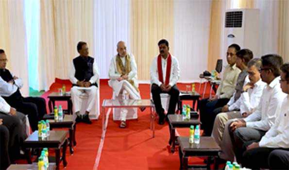 शाह ने नक्सलवाद के विरुद्ध अभियानों में अहम भूूमिका निभाने वाले अधिकारियों को बधाई दी