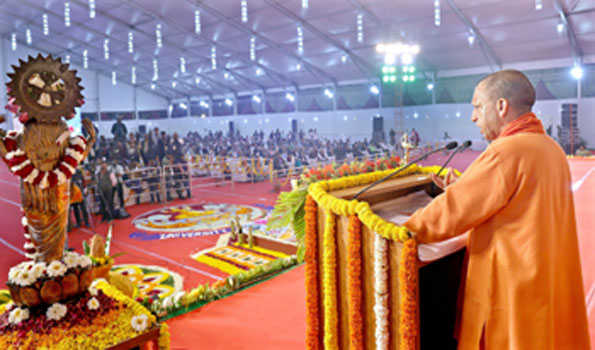 शिक्षा के साथ युवा शक्ति के पास व्यावहारिक ज्ञान जरुरी : योगी