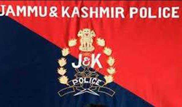 शोपियां में पुलिस ने तस्कर का मकान किया कुर्क, लाखों की नकदी जब्त