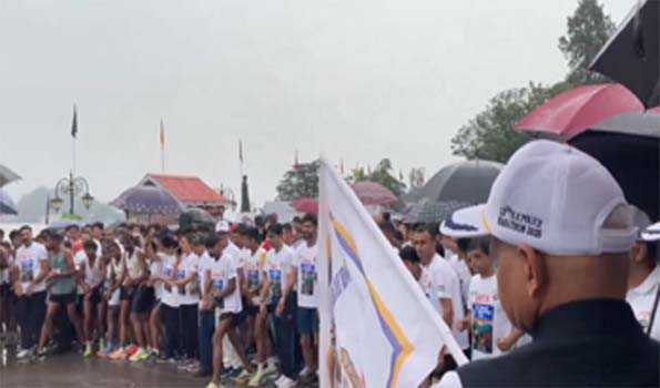 शुक्ल ने शिमला में हाफ मैराथन को झंडी दिखाकर किया रवाना