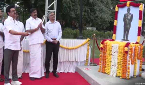 स्टालिन ने सिंधु घाटी सभ्यता की खोज करने वाले सर जॉन मार्शल की प्रतिमा का किया अनावरण