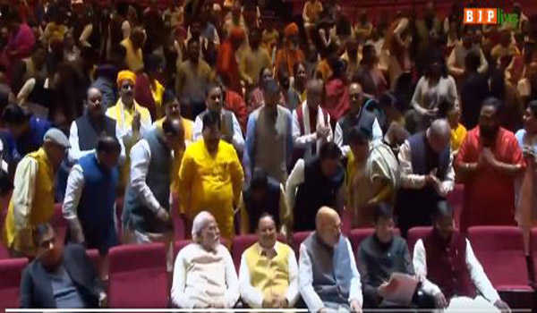 तीन राज्यों में भाजपा की जीत, कार्यकर्ताओं की सामूहिक जीत : मोदी