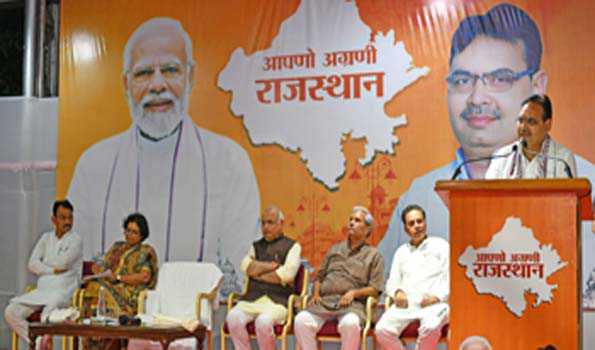 विधानसभा सत्र के दौरान पार्टी की तैयारियों और रणनीति पर हुई चर्चा