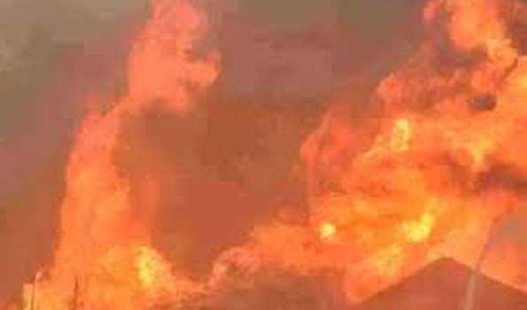 वियतनाम में कचरा शाेधन केन्द्र में आग लगने से चार लोगों की मौत