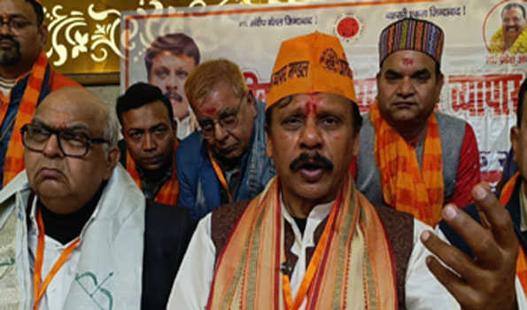 व्यापारियों के हित में काम कर रही है योगी सरकार: बंसल